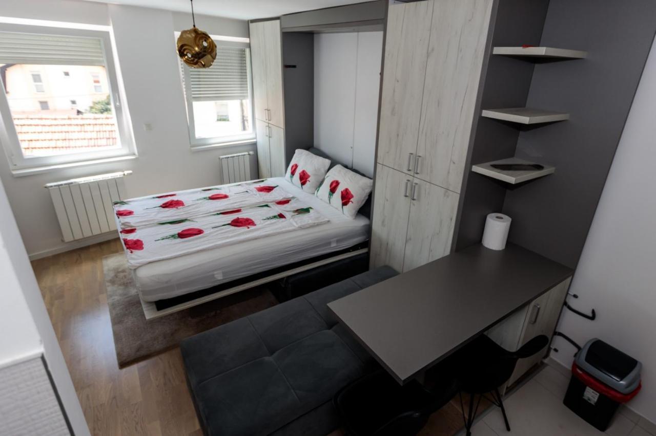 Apartman Skver 图兹拉 外观 照片